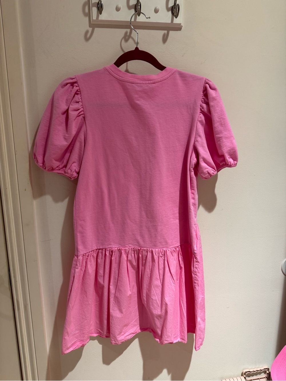 English Factory Knit Woven Mixed Dress bright pink bubblegum color puff sleeves - Picture 2 of 2